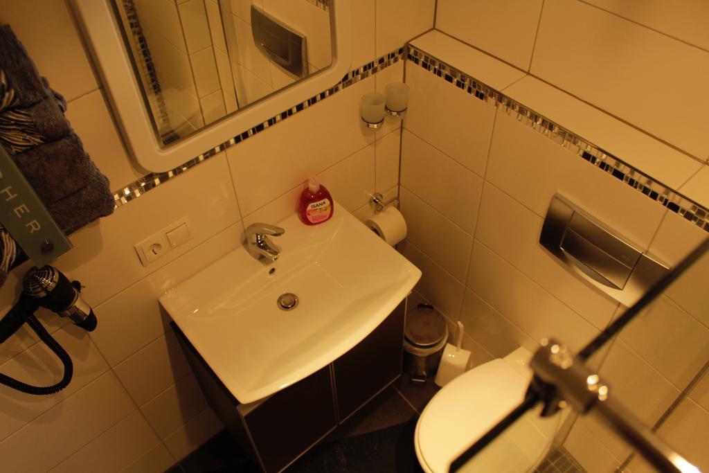 Fe Wo Am Alten Rathaus Andernach Zimmer foto